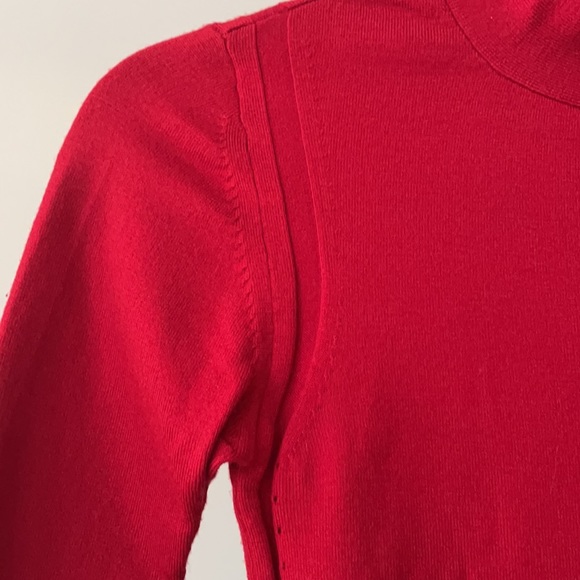 Theory Fitted Neck Top - Picture 4 of 7